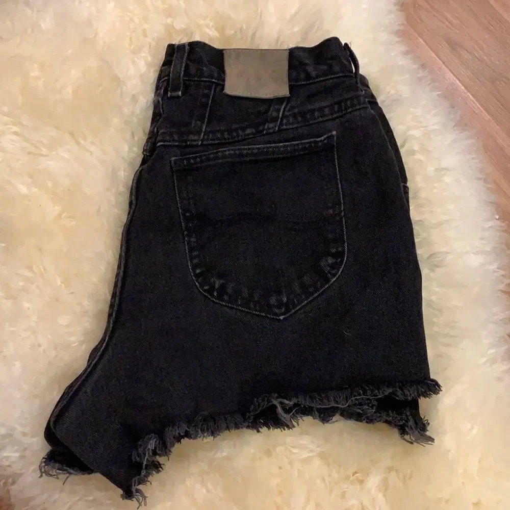 Vintage Lee high waist black cut off shorts